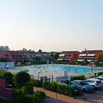 Scattered Nest - Distributed Boutique Resort & Pools *